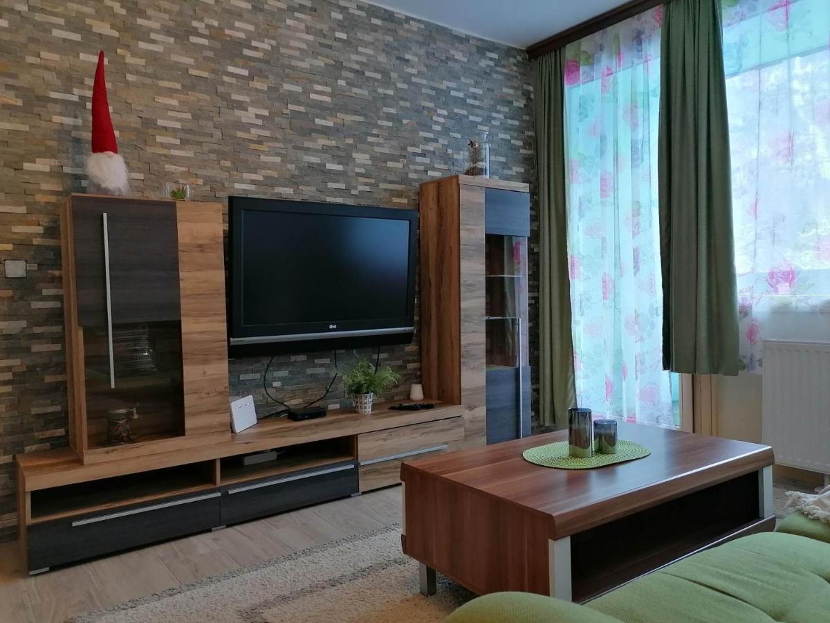 Ferienwohnung Apartma Angi Obertraun Exterior foto